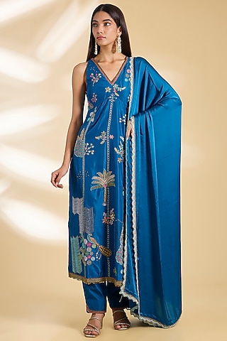 Teal Blue Silk Hand Embroidered Kurta Set by Raji ramniq