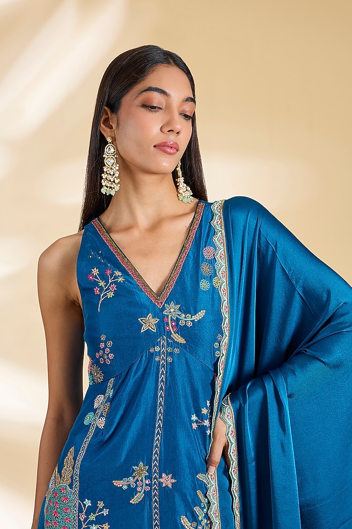 Teal Blue Silk Hand Embroidered Kurta Set by Raji ramniq at Pernia's Pop Up Shop