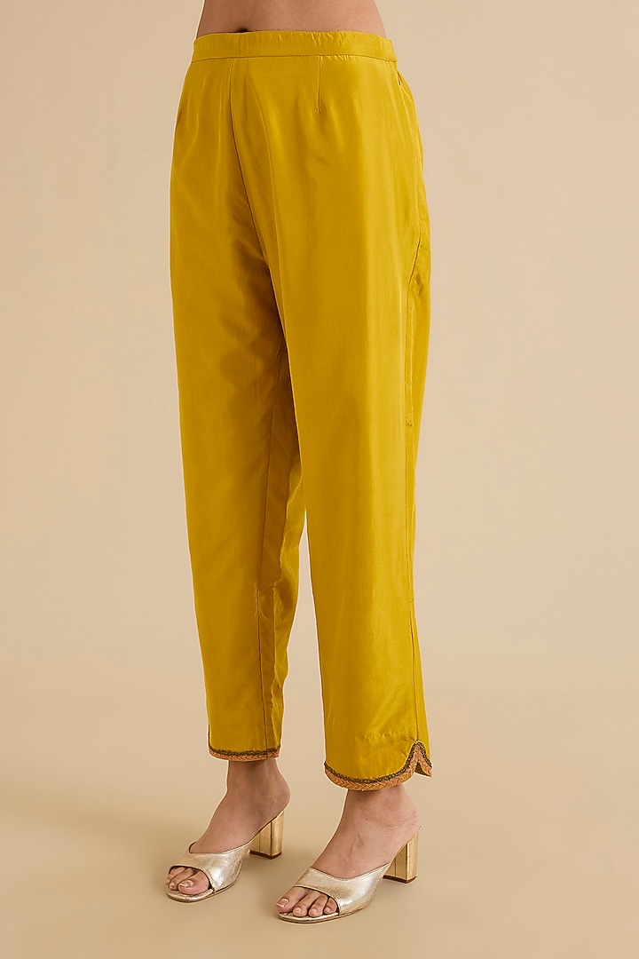 Yellow Silk Hand Embroidered Kurta Set by Raji ramniq at Pernia's Pop Up Shop