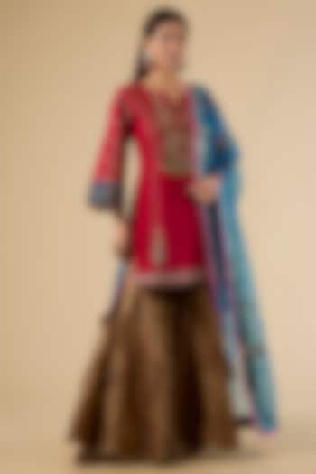 Red Silk Hand Embroidered Short Kurta Set by Raji Ramniq at Pernia's Pop Up Shop