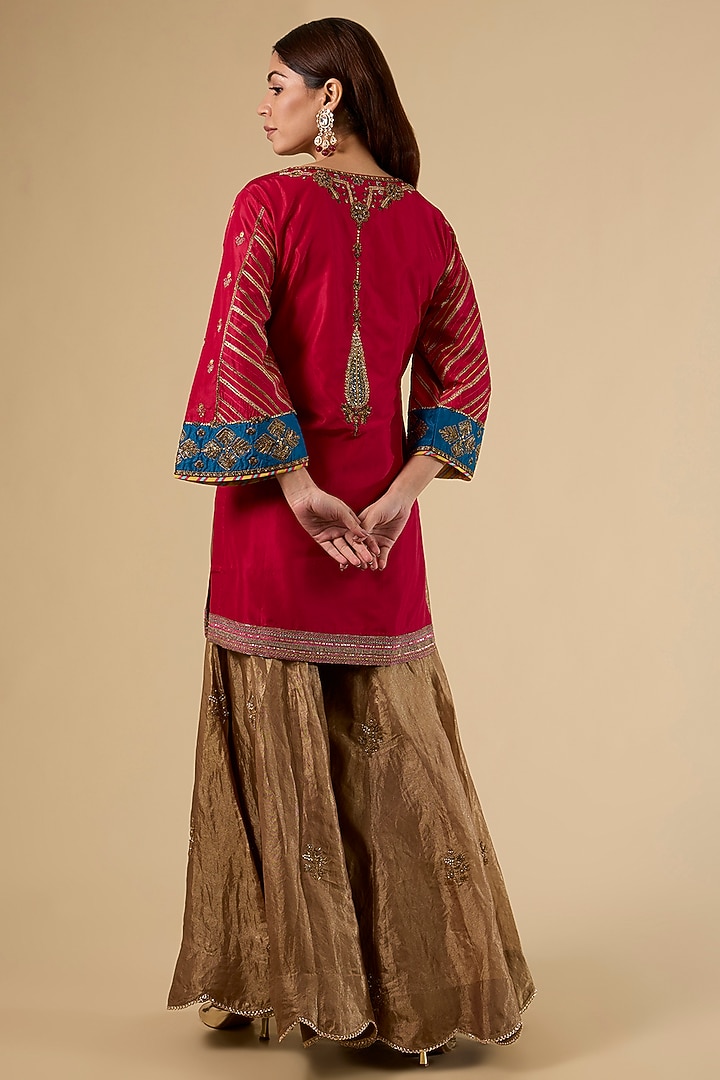 Red Silk Hand Embroidered Short Kurta Set by Raji Ramniq at Pernia's Pop Up Shop