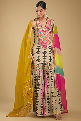 Ivory Crepe Printed & Embroidered Kurta Set by Raji ramniq