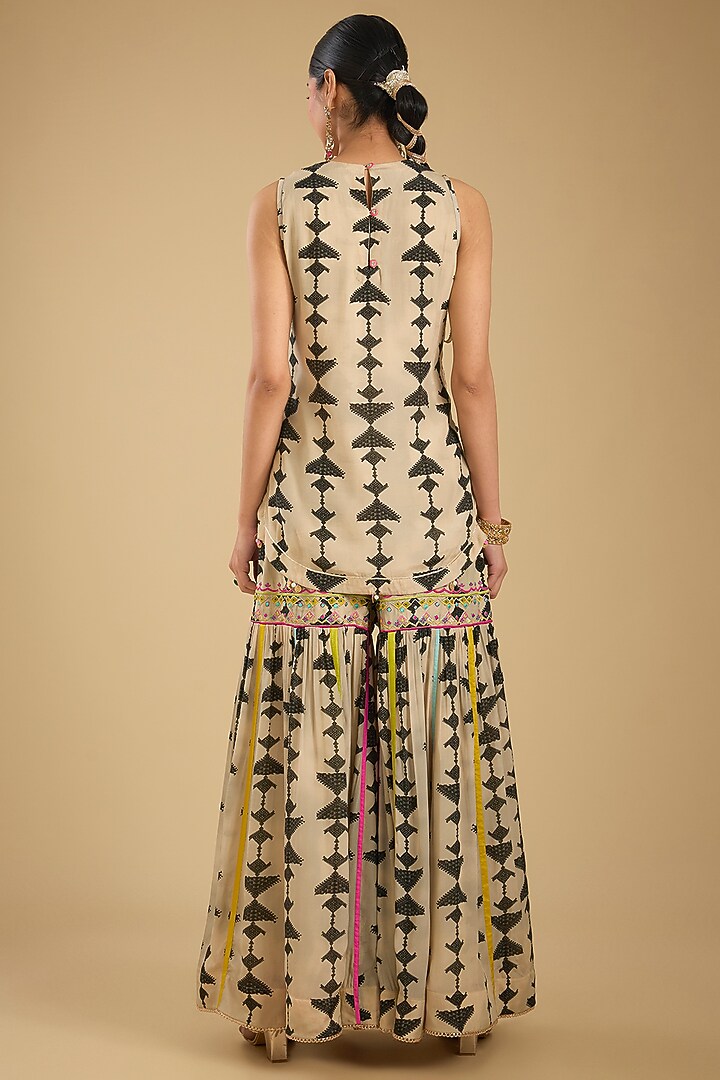 Ivory Crepe Printed & Embroidered Kurta Set by Raji ramniq at Pernia's Pop Up Shop