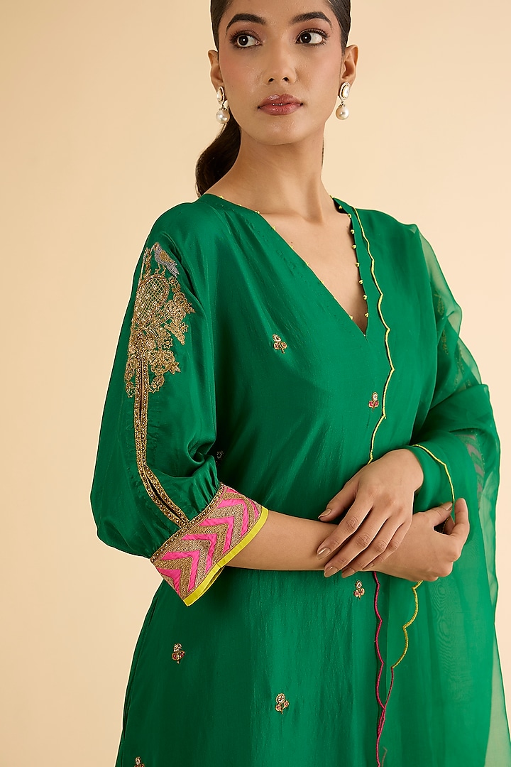 Green Silk & Modal Satin Hand Embroidered Kaftan Kurta Set by Raji ramniq at Pernia's Pop Up Shop