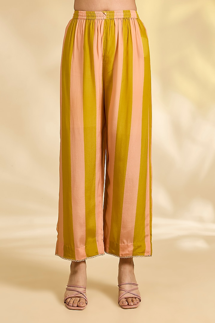 Yellow Crepe Floral Printed Kaftan Kurta Set by Raji Ramniq at Pernia's Pop Up Shop