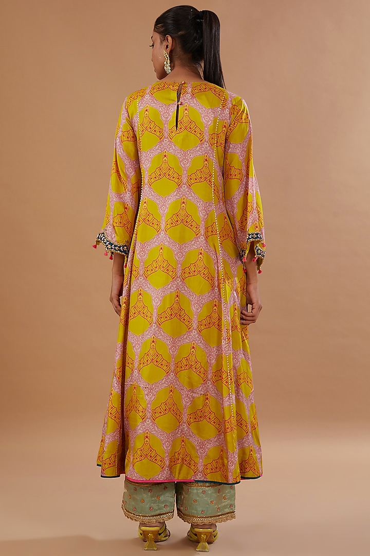 Lime Yellow Silk Hand Embroidered Kurta Set by Raji ramniq at Pernia's Pop Up Shop