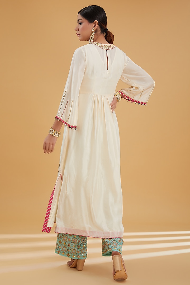 Ivory Silk Hand Embroidered Kurta Set by Raji Ramniq at Pernia's Pop Up Shop