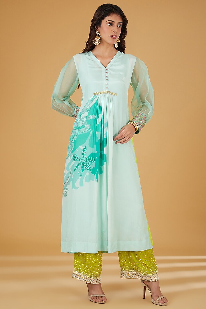 Sea Green Crepe Hand Embroidered Kurta Set by Raji ramniq at Pernia's Pop Up Shop