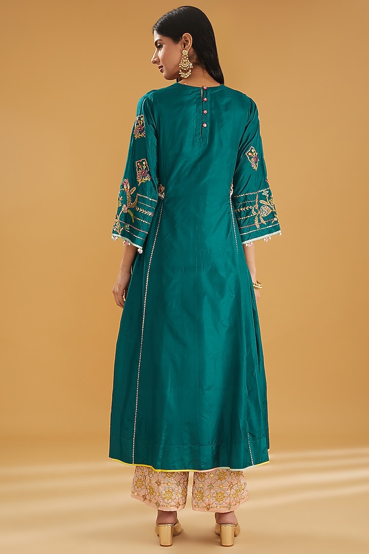 Teal Green Silk Hand Embroidered Kurta Set by Raji ramniq at Pernia's Pop Up Shop