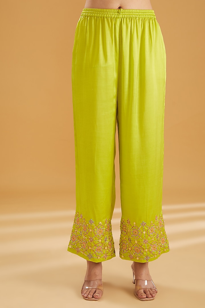 Pink Silk Hand Embroidered Kurta Set by Raji ramniq at Pernia's Pop Up Shop