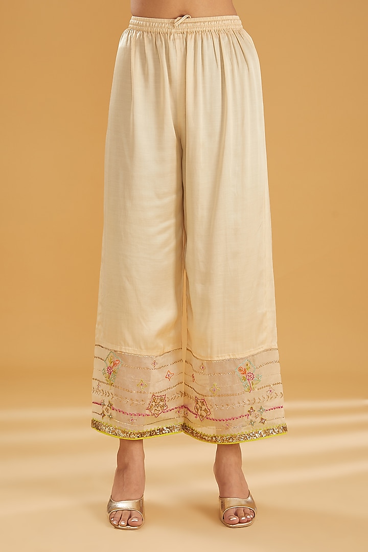Pink Silk Hand Embroidered Kurta Set by Raji ramniq at Pernia's Pop Up Shop
