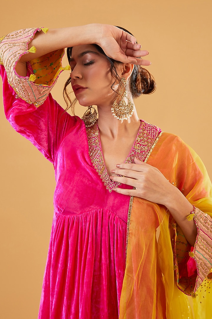 Hot Pink Silk Velvet Hand Embroidered Kurta Set by Raji Ramniq at Pernia's Pop Up Shop