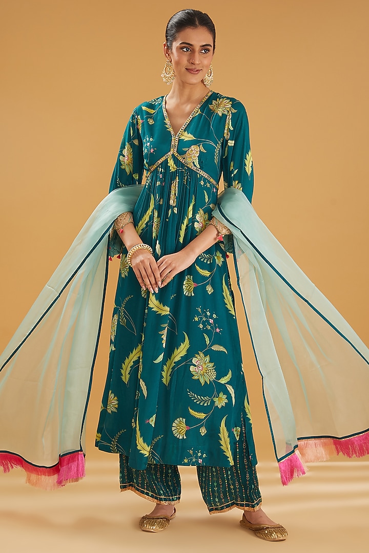 Teal Crepe Printed & Embroidered Kurta Set by Raji ramniq at Pernia's Pop Up Shop