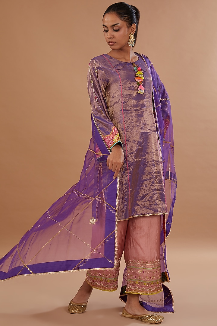Purple Silk Hand Embroidered Kurta Set by Raji ramniq at Pernia's Pop Up Shop
