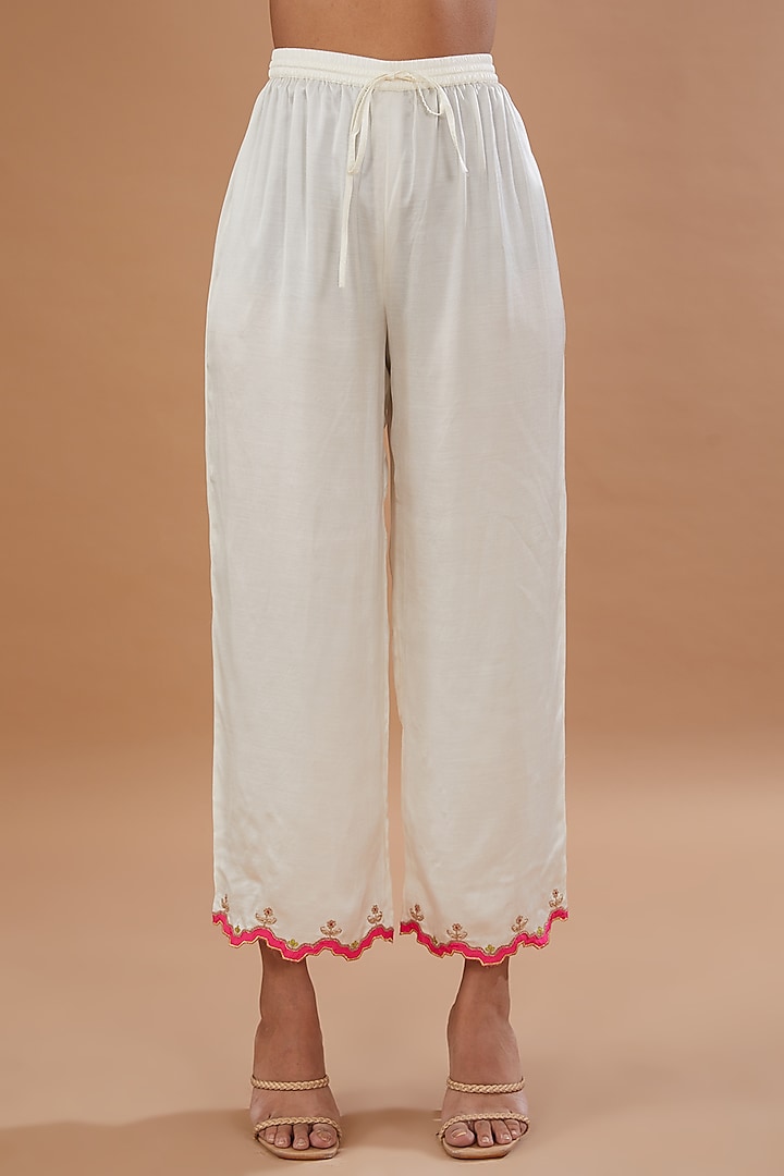 Black Crepe Embroidered Kaftaan Kurta Set by Raji ramniq at Pernia's Pop Up Shop