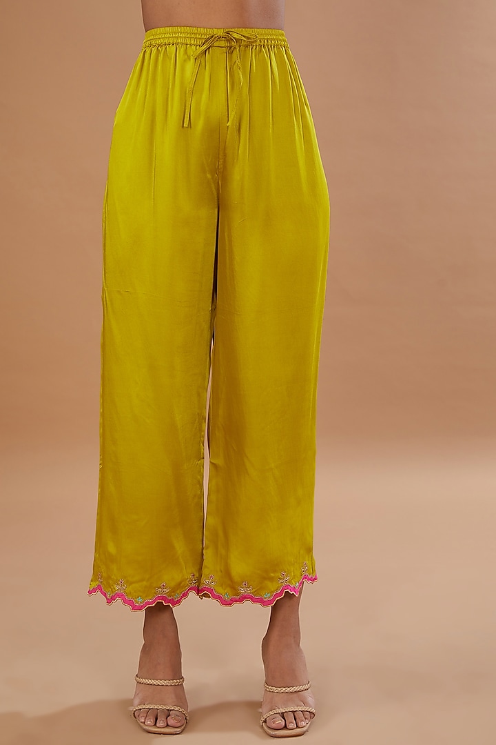 Lime Yellow Crepe Embroidered Kaftaan Kurta Set by Raji ramniq at Pernia's Pop Up Shop