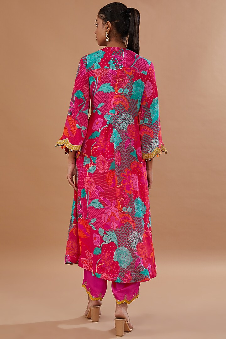 Jester Red Crepe Printed & Embroidered Kurta Set by Raji ramniq at Pernia's Pop Up Shop