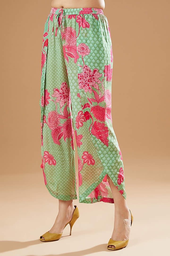Sage Green Crepe Embroidered & Printed Kurta Set by Raji ramniq at Pernia's Pop Up Shop