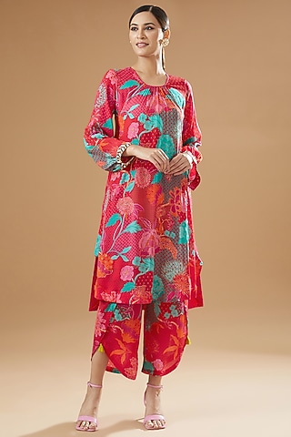 Jaster Red Crepe Embroidered & Printed Kurta Set by Raji ramniq