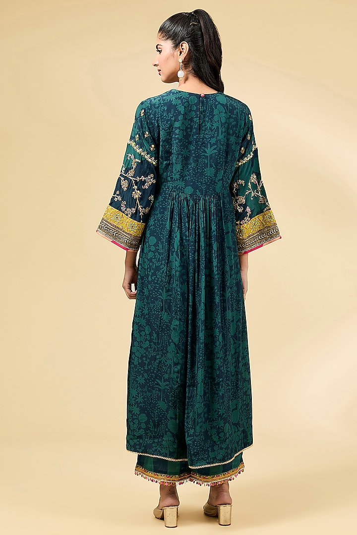 Teal Crepe Shadow Printed & Hand Embroidered Kurta Set by Raji ramniq at Pernia's Pop Up Shop