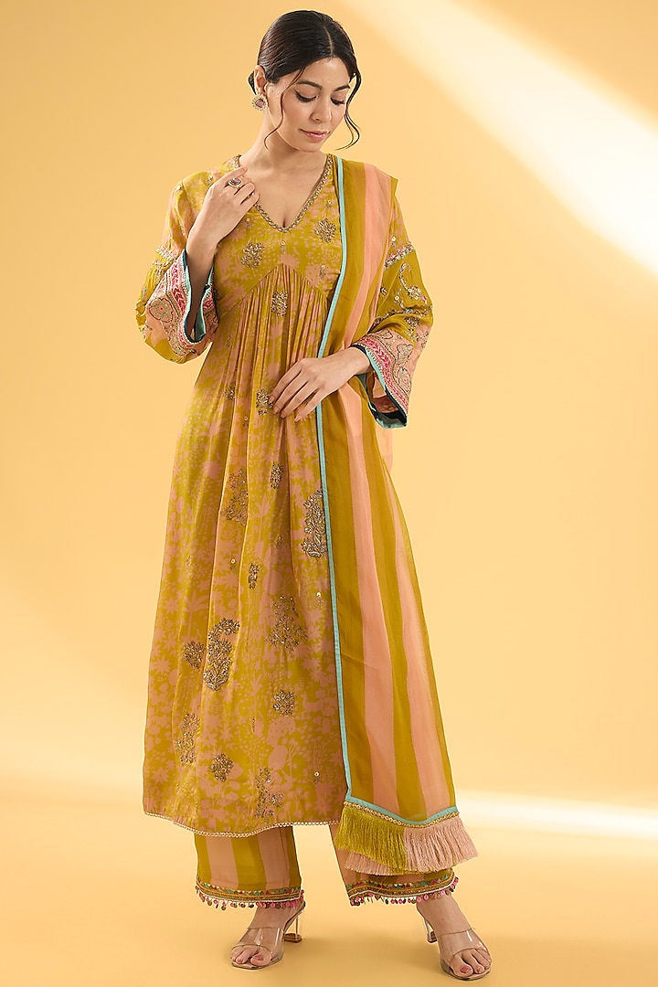 Yellow Crepe Printed & Embroidered Kurta Set by Raji ramniq at Pernia's Pop Up Shop