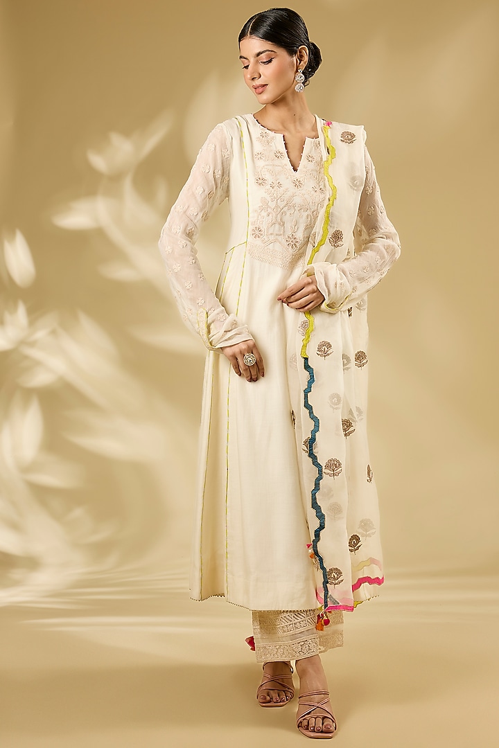 Ivory Chanderi Hand & Machine Embroidered Anarkali Set by Raji ramniq at Pernia's Pop Up Shop