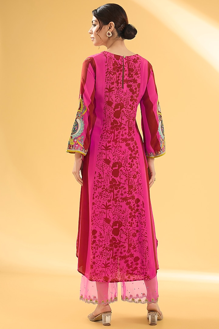 Red & Magenta Crepe Printed Kurta Set by Raji ramniq at Pernia's Pop Up Shop