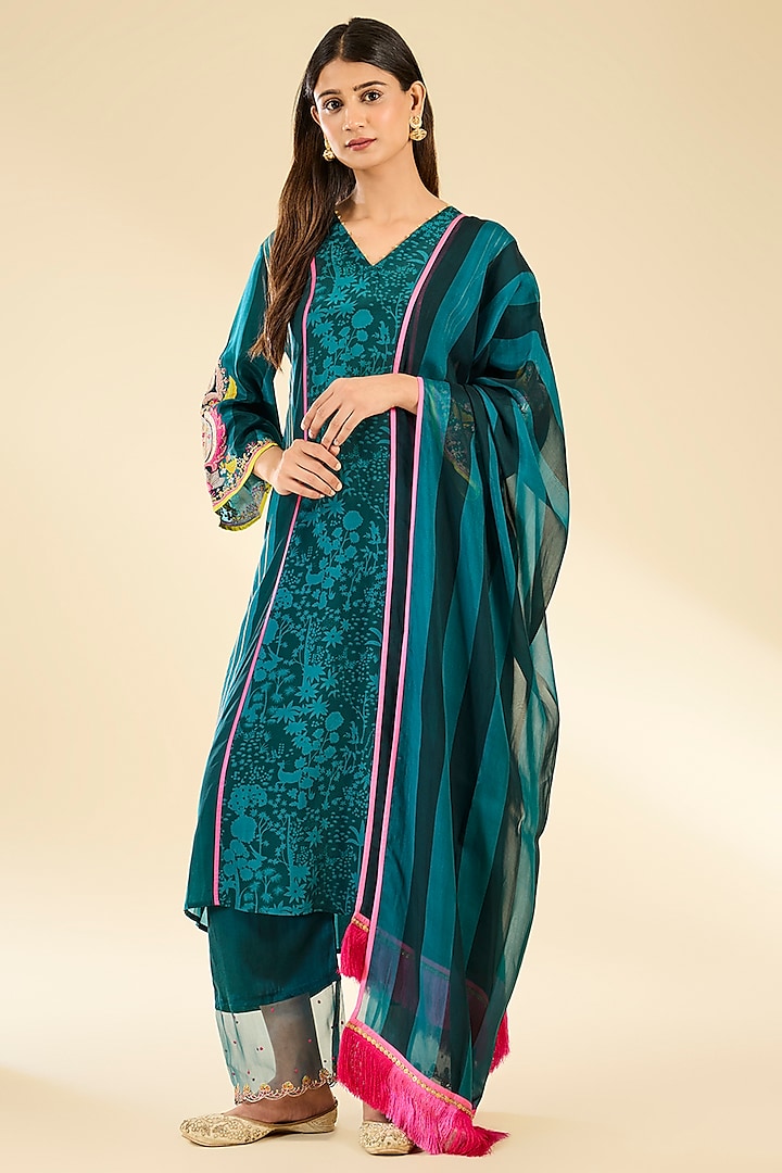 Blue Crepe & Organza Floral Printed Kurta Set by Raji ramniq at Pernia's Pop Up Shop