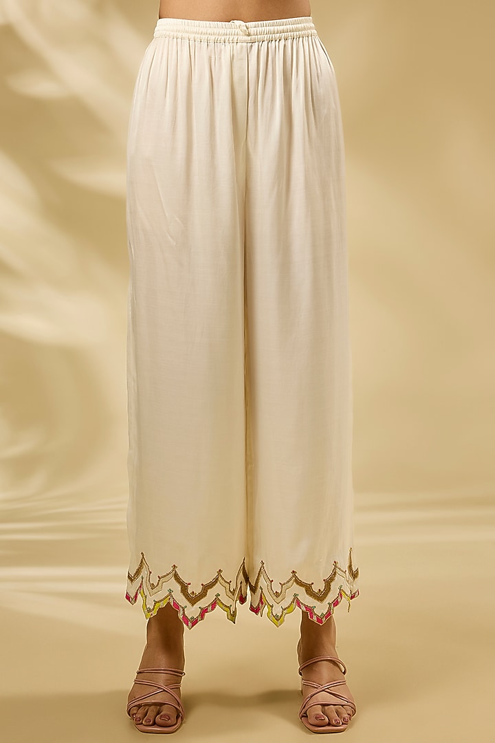 Ivory Chanderi Hand & Machine Embroidered Kurta Set by Raji ramniq at Pernia's Pop Up Shop