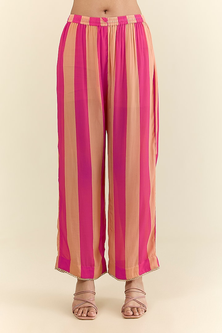 Pink Crepe & Organza Printed Kurta Set by Raji ramniq at Pernia's Pop Up Shop