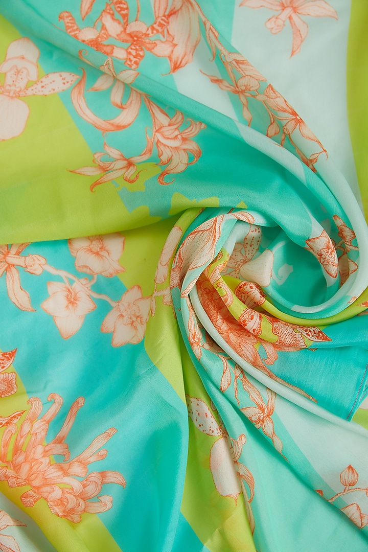 Ivory Crepe Printed & Hand Embroidered Party Wear Saree Set by Raji Ramniq at Pernia's Pop Up Shop