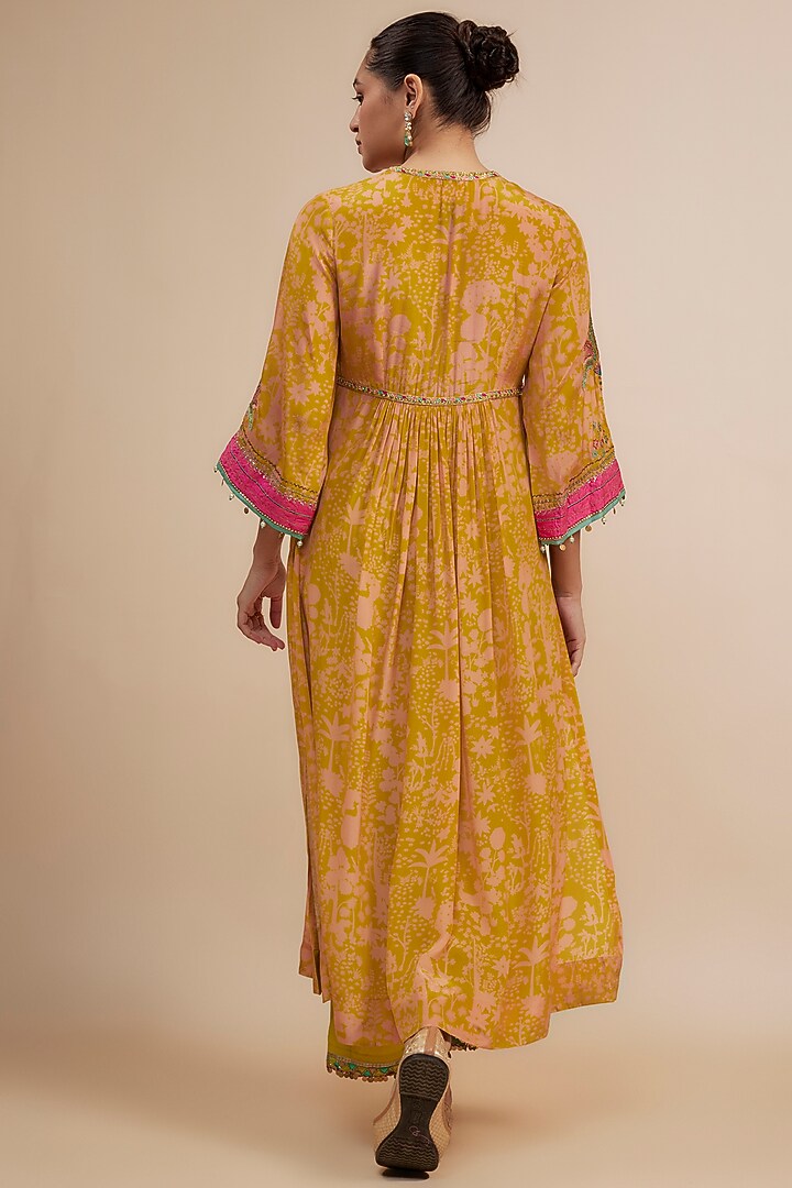Yellow & Nude Pink Crepe Hand Embroidered Kurta Set by Raji ramniq at Pernia's Pop Up Shop