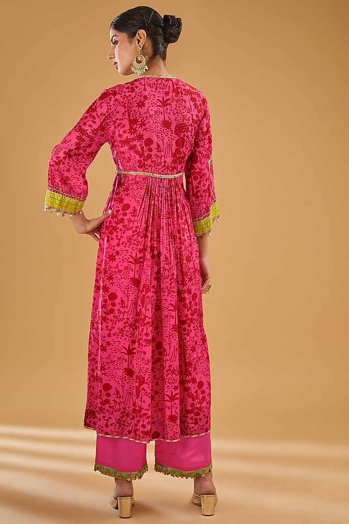Hot Pink Crepe Printed & Embroidered Kurta Set by Raji Ramniq at Pernia's Pop Up Shop