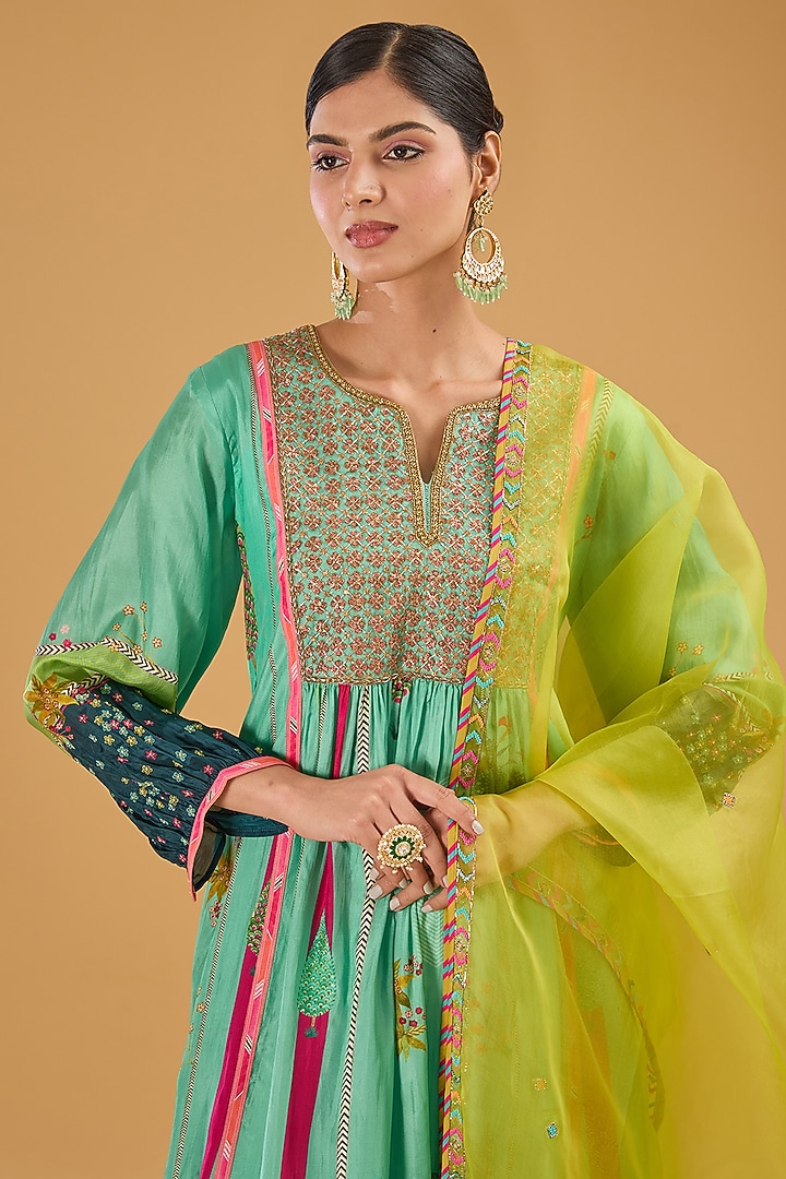 Powder Blue Silk Hand Embroidered Kurta Set by Raji Ramniq at Pernia's Pop Up Shop