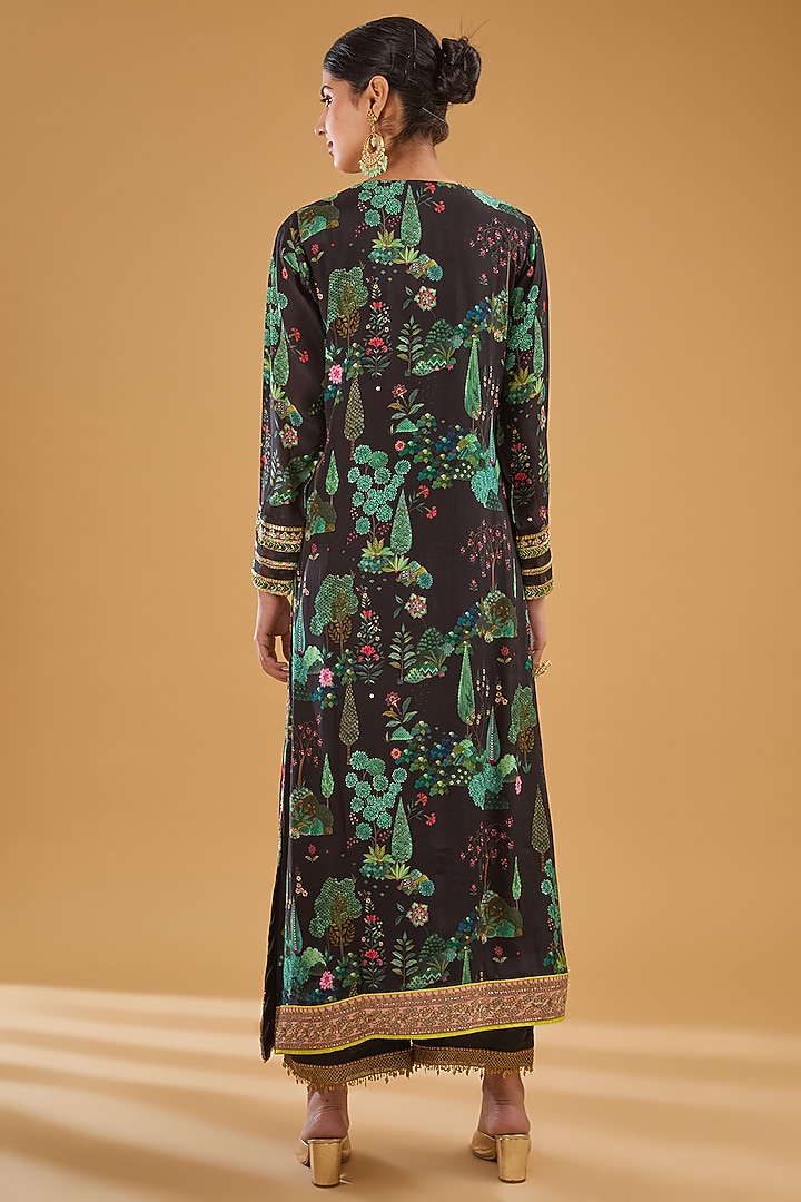 Black Crepe Hand Embroidered Asymmetric Kurta Set by Raji Ramniq at Pernia's Pop Up Shop