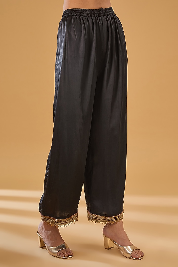 Black Crepe Hand Embroidered Asymmetric Kurta Set by Raji Ramniq at Pernia's Pop Up Shop