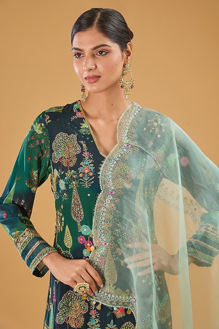 Teal Crepe Hand Embroidered Kurta Set by Raji Ramniq at Pernia's Pop Up Shop