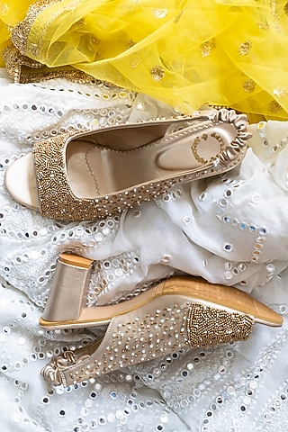 Gold Embroidered Heels by Rajasthani Stuff