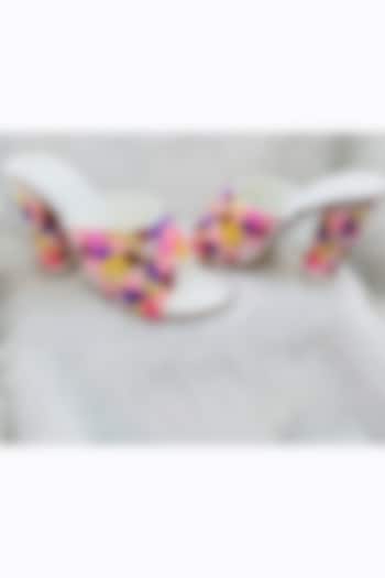 White Embroidered Heels by Rajasthani Stuff at Pernia's Pop Up Shop