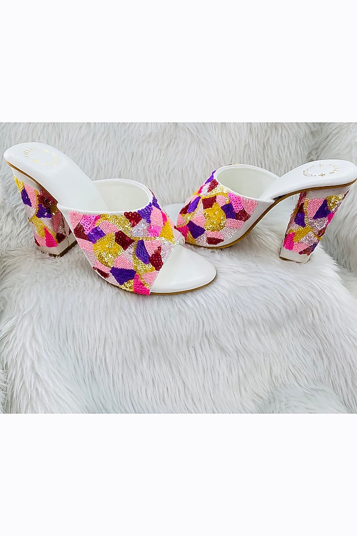 White Embroidered Heels by Rajasthani Stuff at Pernia's Pop Up Shop