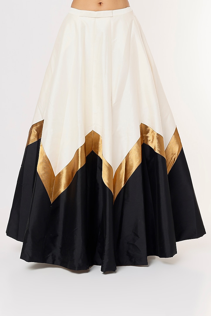 White & Black Printed Wedding Lehenga Set by Rajat tangri  at Pernia's Pop Up Shop
