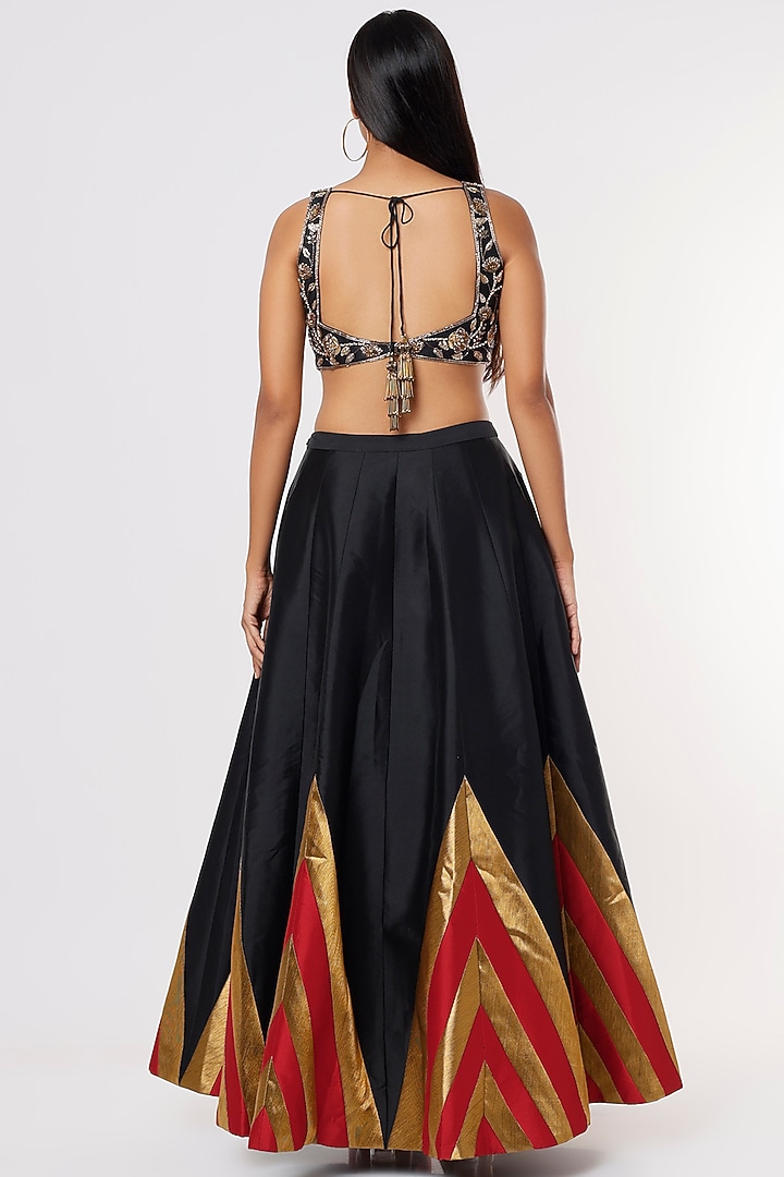 Black & Red Chevron Printed Wedding Lehenga Set by Rajat tangri at Pernia's Pop Up Shop