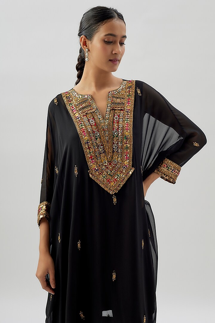 Black Crepe & Georgette Hand Embroidered Kaftan Kurta Set by Rajat tangri at Pernia's Pop Up Shop
