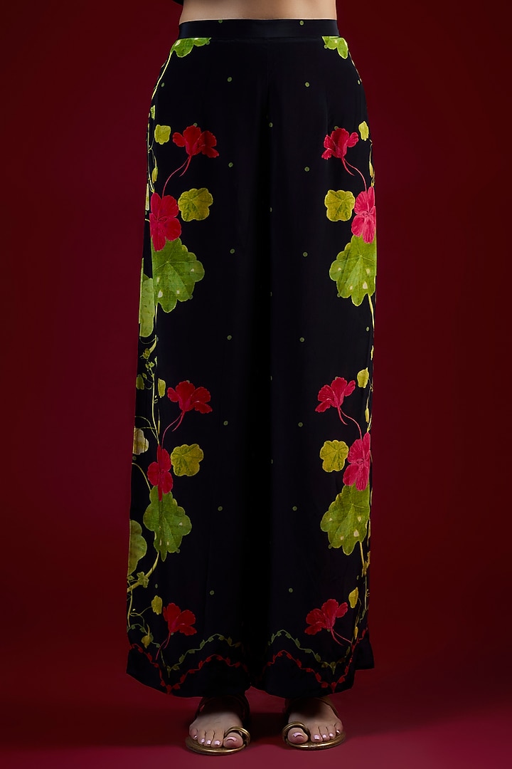 Black Crepe Kaftan Set by Rajat tangri at Pernia's Pop Up Shop