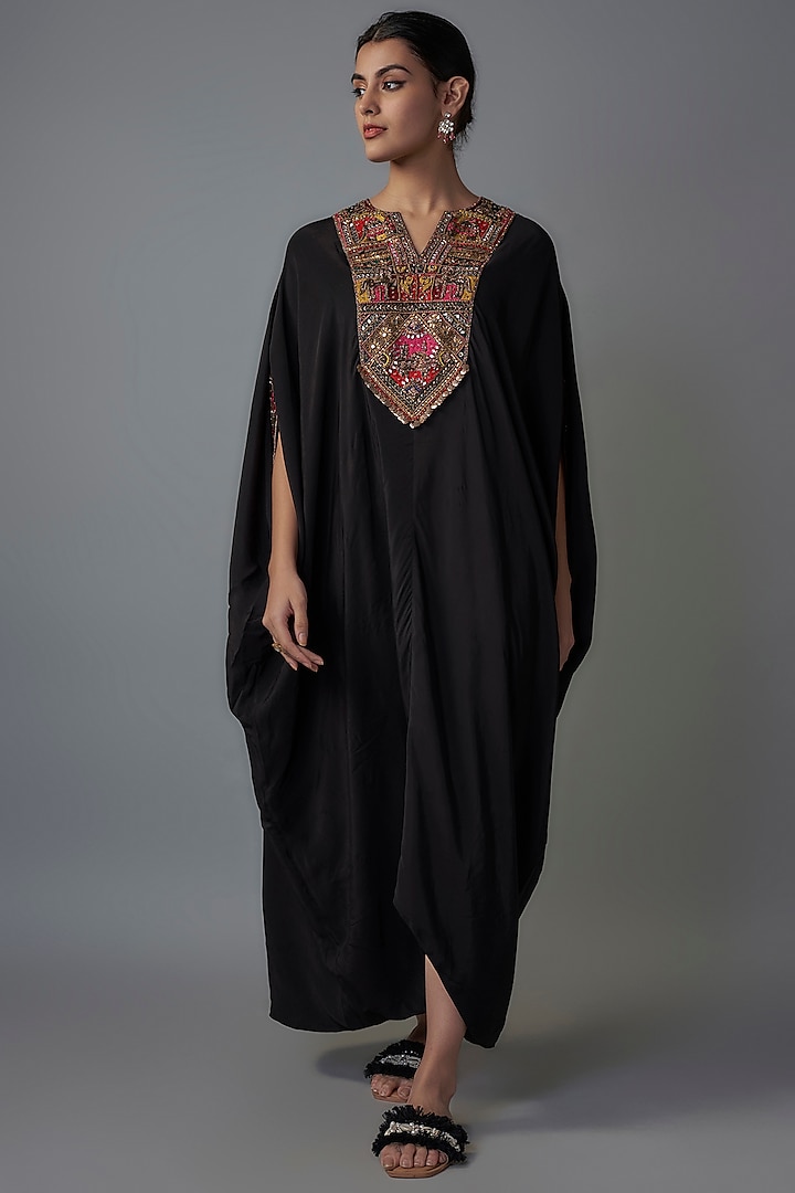 Black Crepe Patch Embroidered Kaftan by Rajat tangri  at Pernia's Pop Up Shop