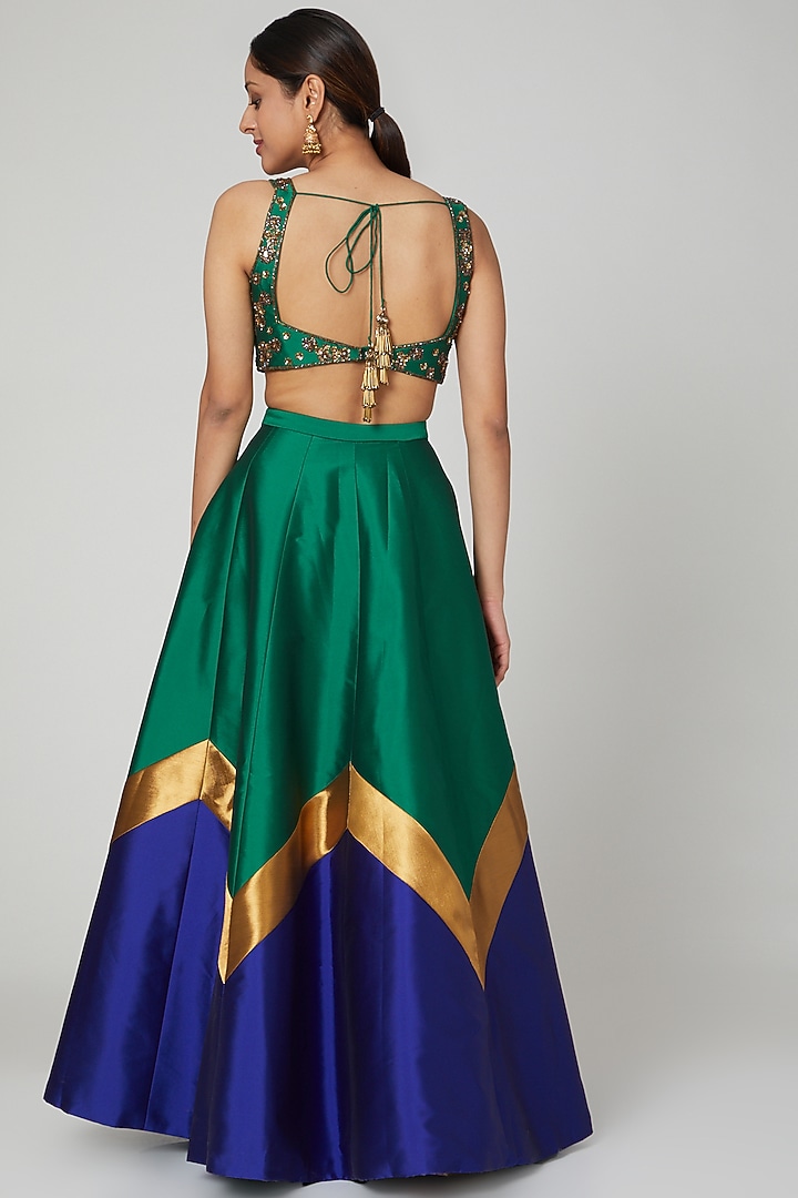 Emerald Green Embroidered Wedding Lehenga Set by Rajat tangri at Pernia's Pop Up Shop