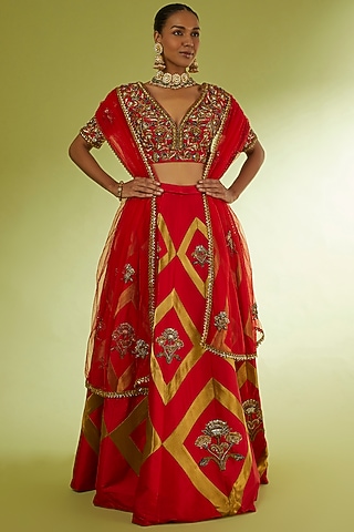 Red Taffeta & Brocade Lehenga Set by Rajat tangri
