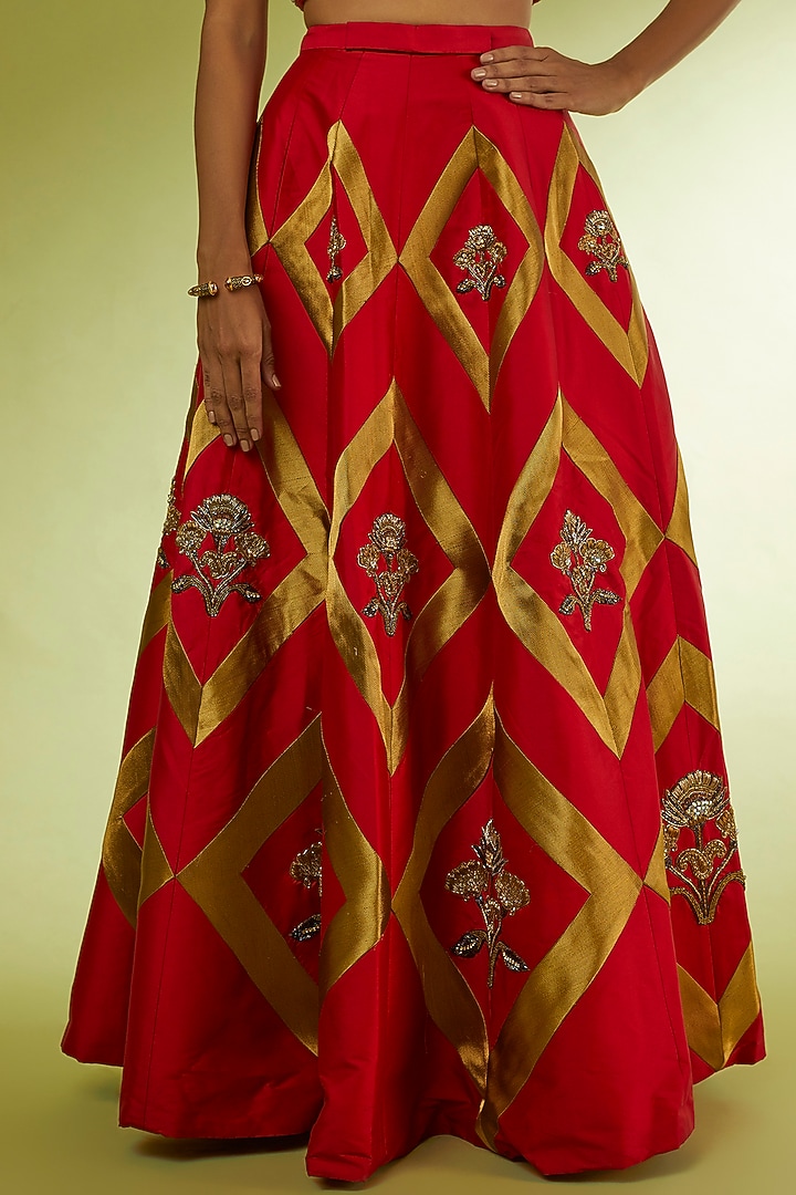 Red Taffeta & Brocade Bridal Lehenga Set by Rajat tangri at Pernia's Pop Up Shop