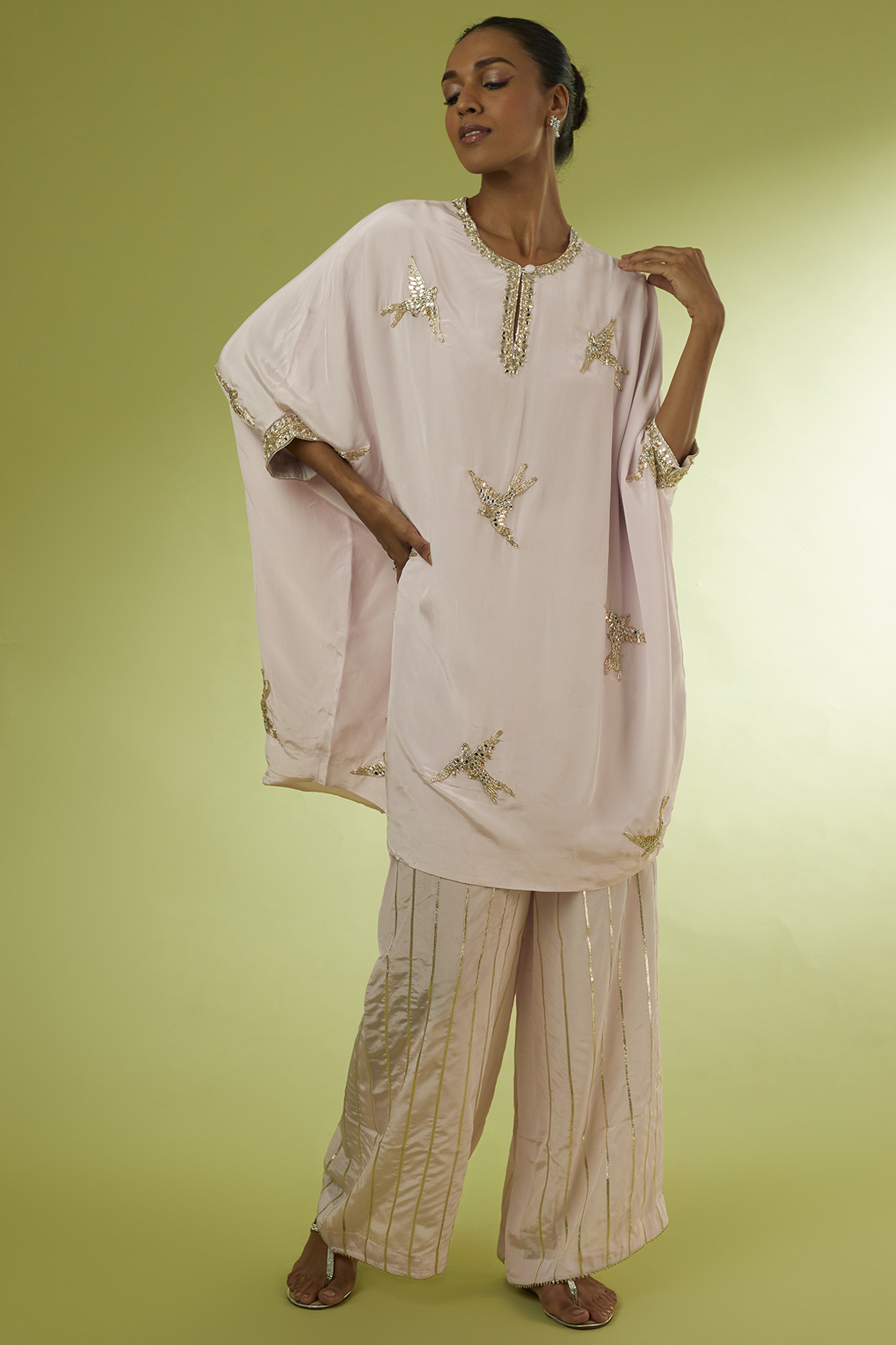 Lilac Crepe Embroidered Kaftan Set by Rajat tangri