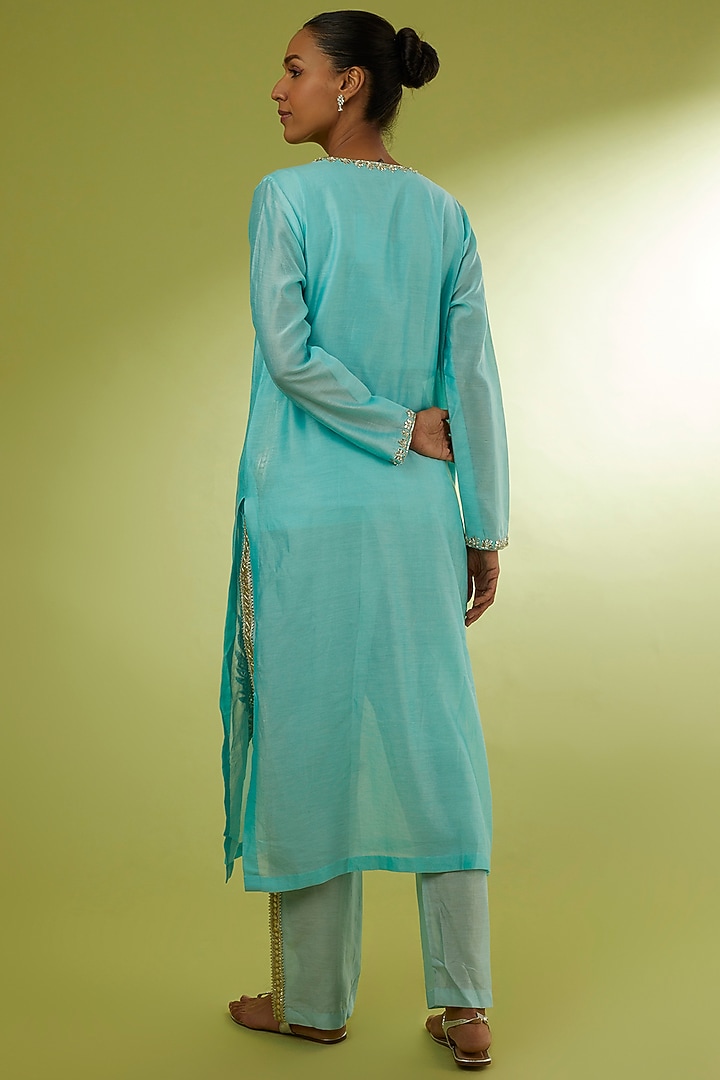 Powder Blue Hand Embroidered Kurta Set by Rajat tangri at Pernia's Pop Up Shop